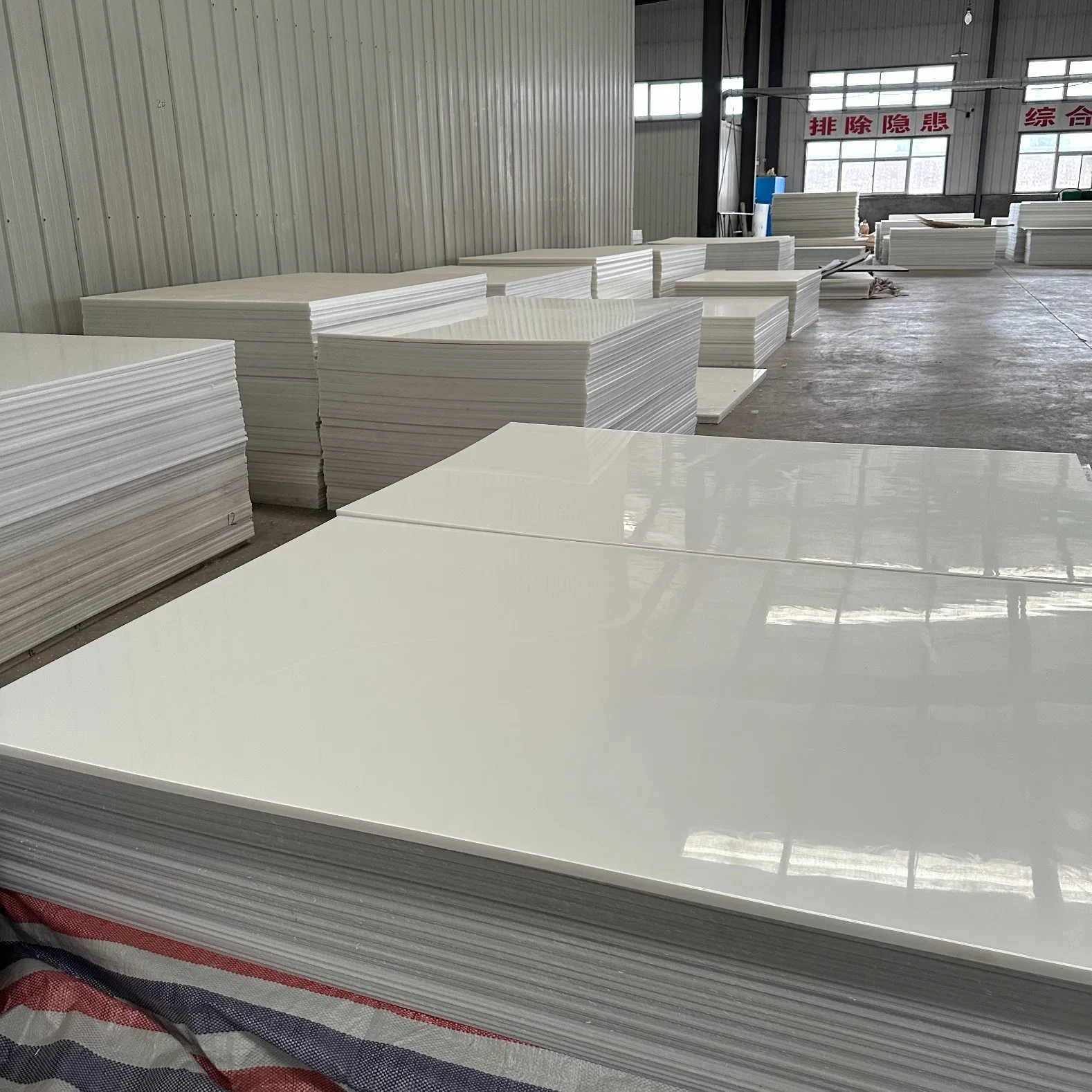 Polymer Wear-Resistant White Beige 4 * 8PE Plastic Board