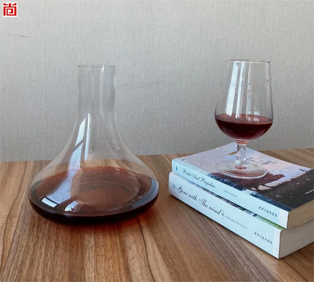 Excellent Quality Wine Decanter, Hand Blown Glass