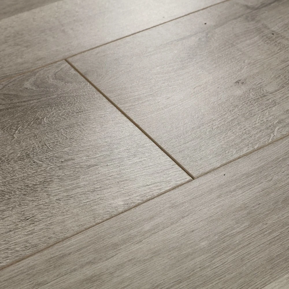 Unilin Clic Couleur en bois Imperméable Antidérapant AC3 E1 Érable vieilli HDF/Parquet stratifié en bois dur Fournisseur Usine Fabricant avec bon prix.