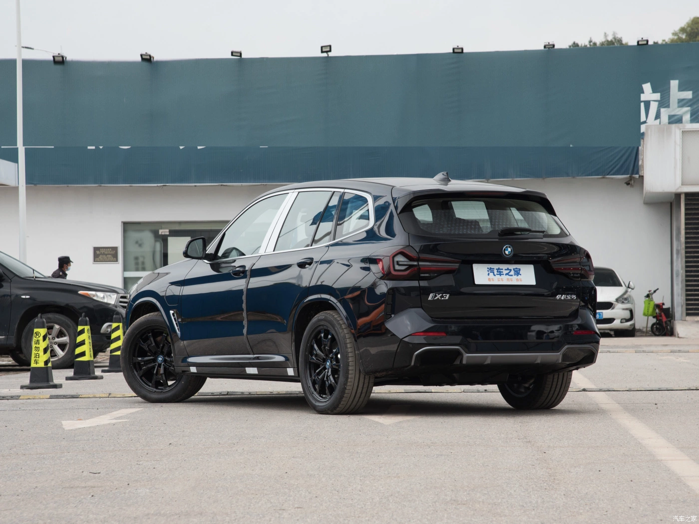 BMW IX3 vus moyen véhicule électrique énergie neuf de seconde main Voiture