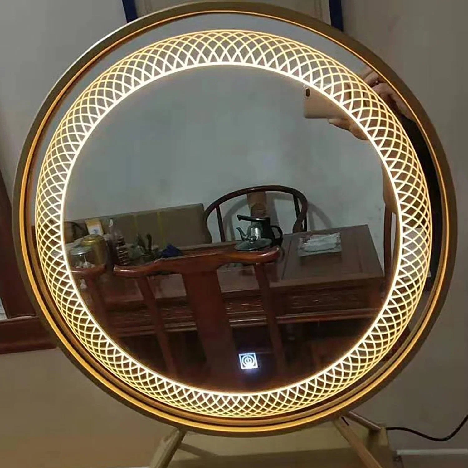 2022 Nuevo diseño de espejo de maquillaje de vidrio Sandblast para espejo decorativo LED táctil