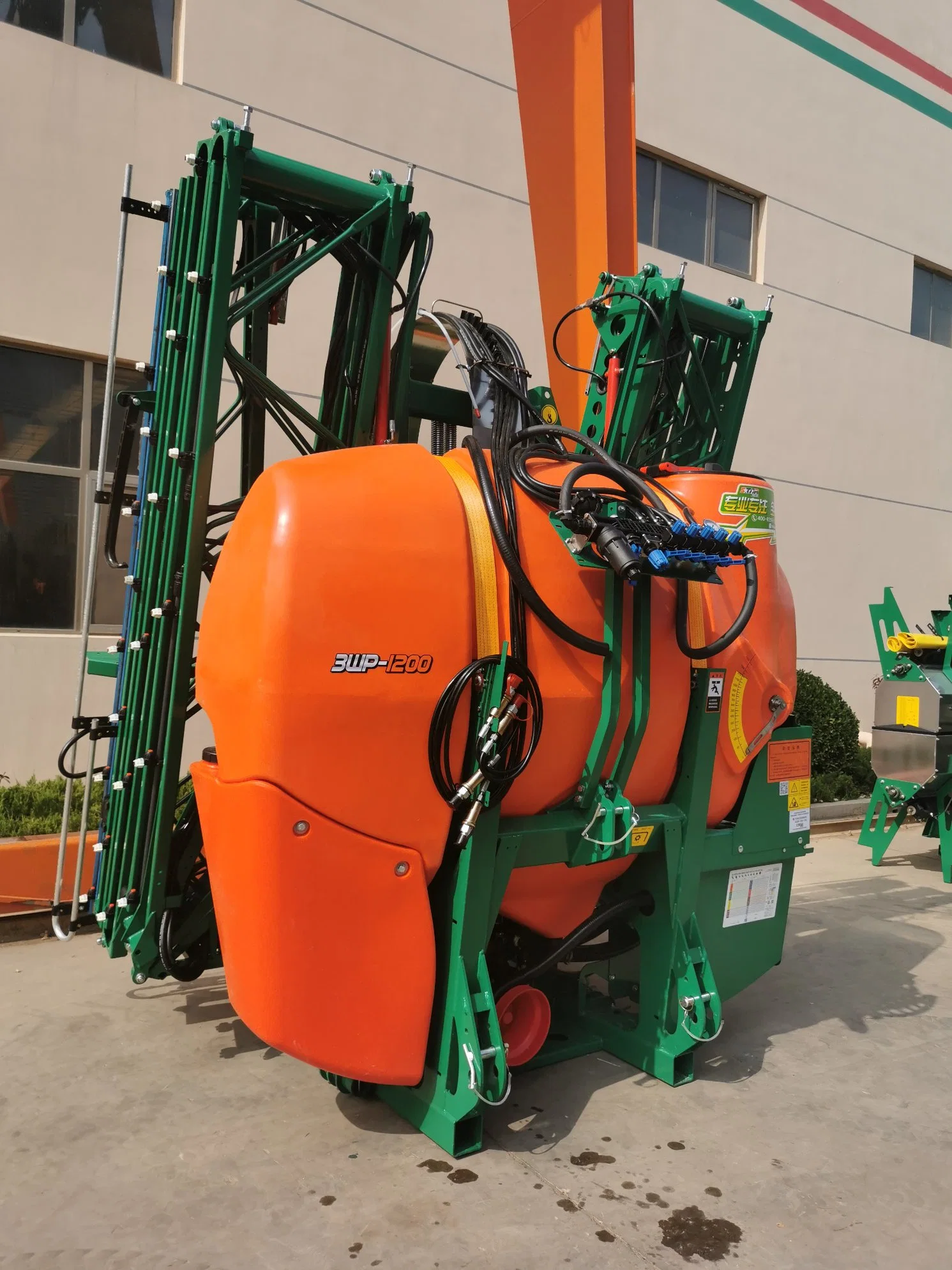 Professional Original Factory Agricultural Machinery High Efficiency Large Volume Boom Sprayer