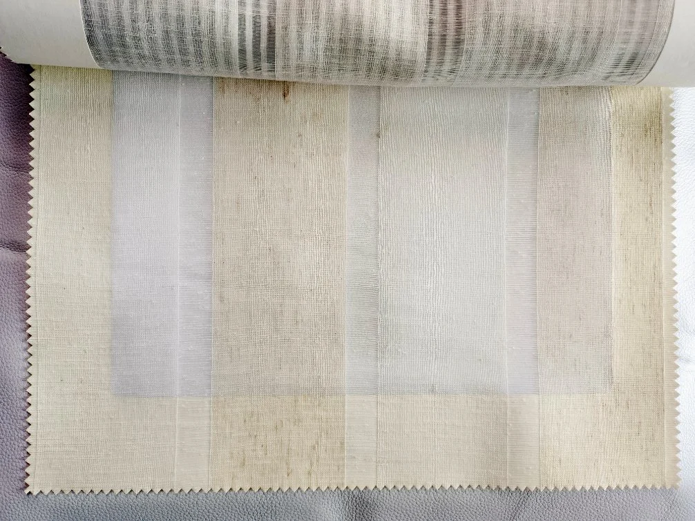 Grande largeur de linge de bonne qualité attend des fils fabriqués Sheer tissu Rideau