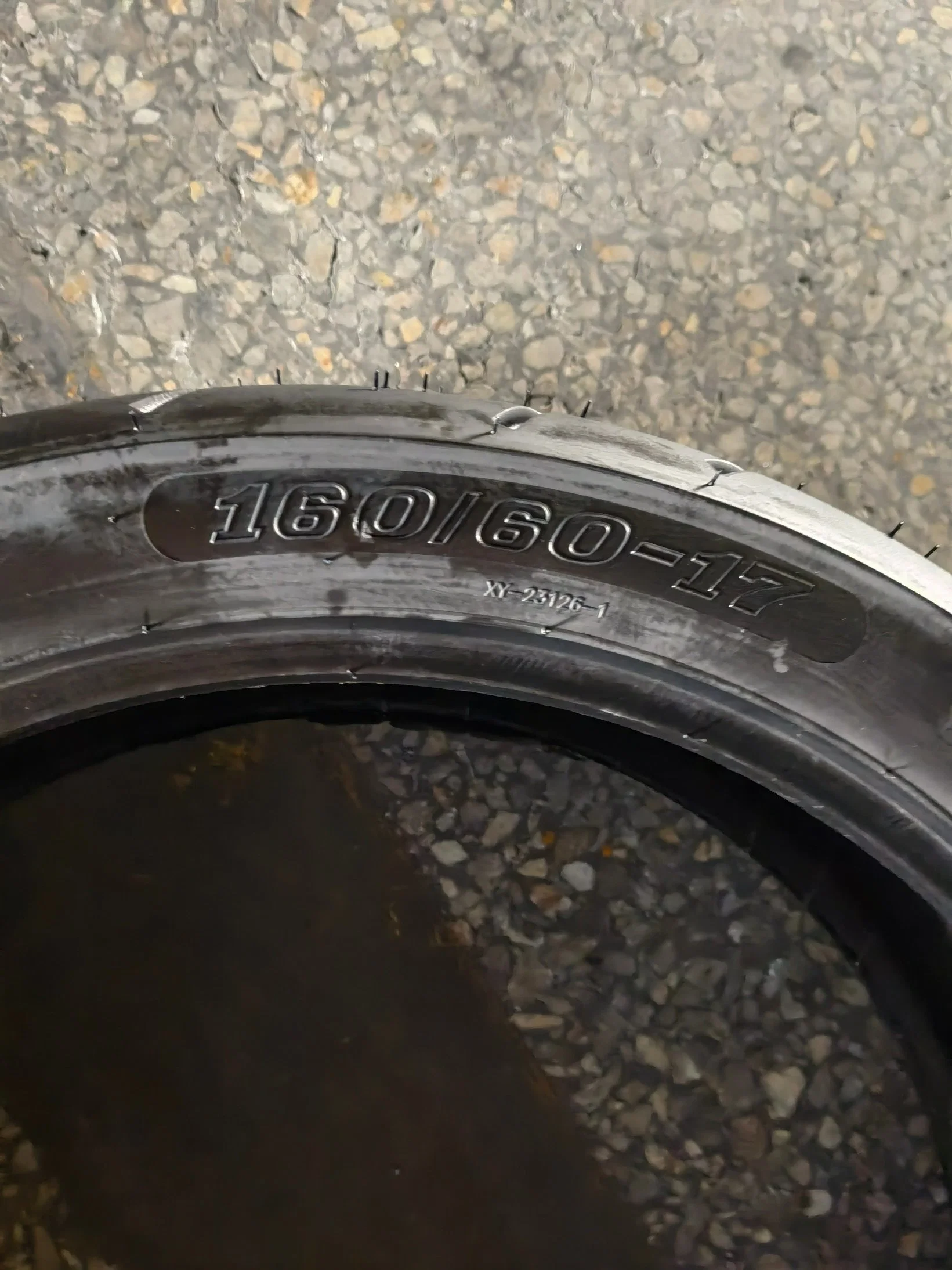 160/60-17 Motorcycle Tyre Tubeless Scooter Tyre