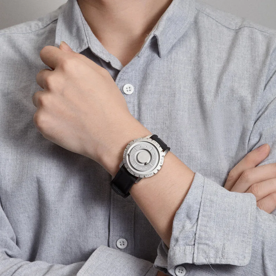 Creative Uhr Magnetic Iron Ball Pointer Quartz Uhr Männlich Eigentümlich Uhren Blind Touch für Männer
