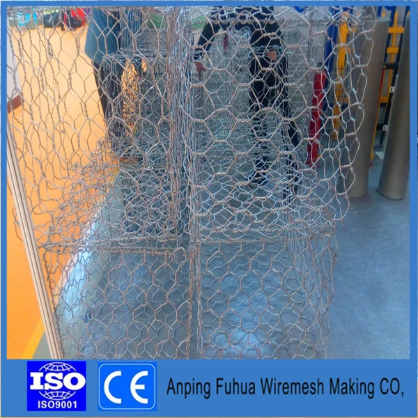 Chicken Wire Mesh for Feeding Chicken and Other Animals