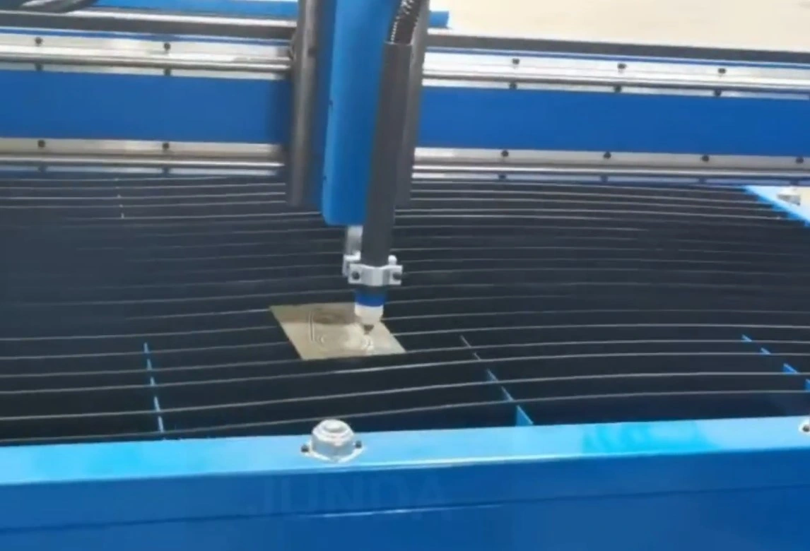 China hohe Qualität und billige CNC-Plasma-Cutter Metallschneiden Maschine CNC Maschine Plasma Cutter für Carbon