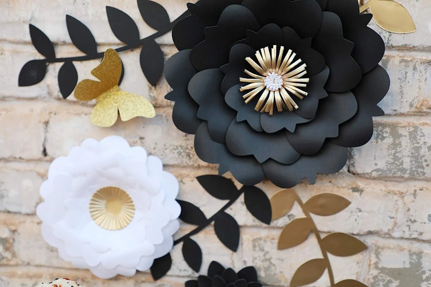 3D Black White and Golden Theme Halloween Party Graduation Party Decoration and Indoor Living Room Deecoration Handmade Paper Flower