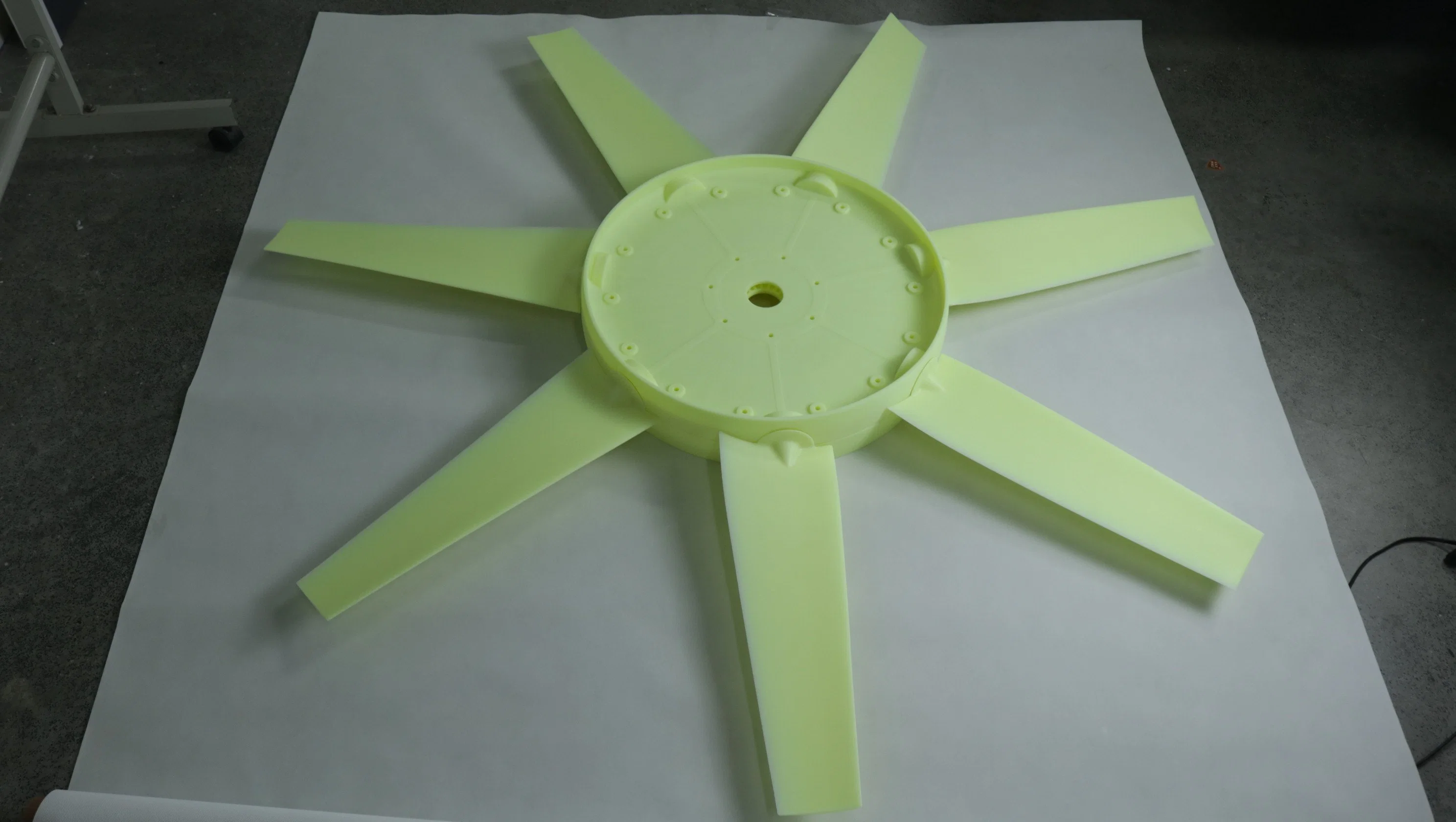 SLA Large Yellow-Green Resin Fan 3D Printing Service