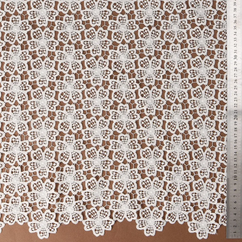 125cm Wide White 100% Polyester Chemical Guipure Lace Fabric