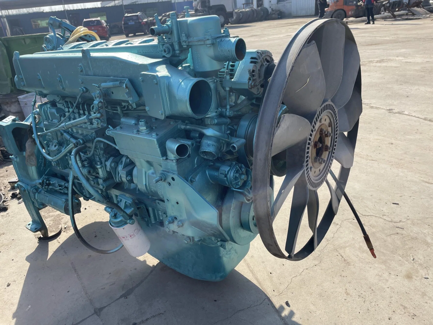 Cheap Sinotruk HOWO Dump Truck and Tractor Truck Used Engine Assy Wd615.47 Diesel Engine 371HP