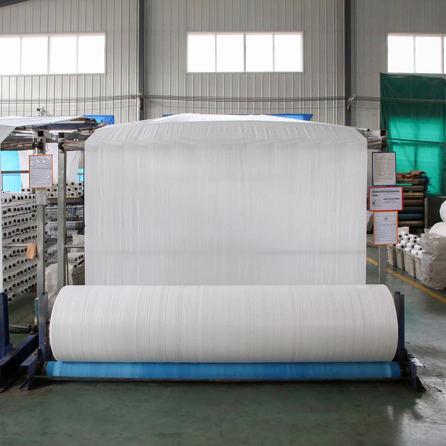 SGS GRS CE Approved Manufacturer Widely Used Plastic Covering Wrapping Packing Aluminized Film PP Laminated Cloth Polypropylene Woven Fabrics in Roll