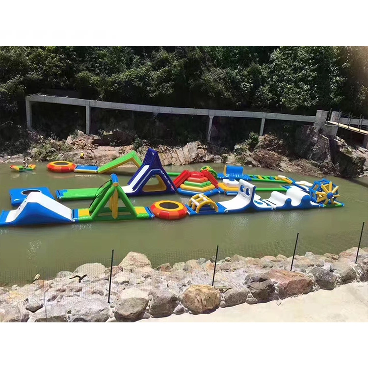 Precio de fábrica Inflatable sea Water Park equipos flotante Playground Aqua Parque temático flotante Móvil Parque acuático para la venta