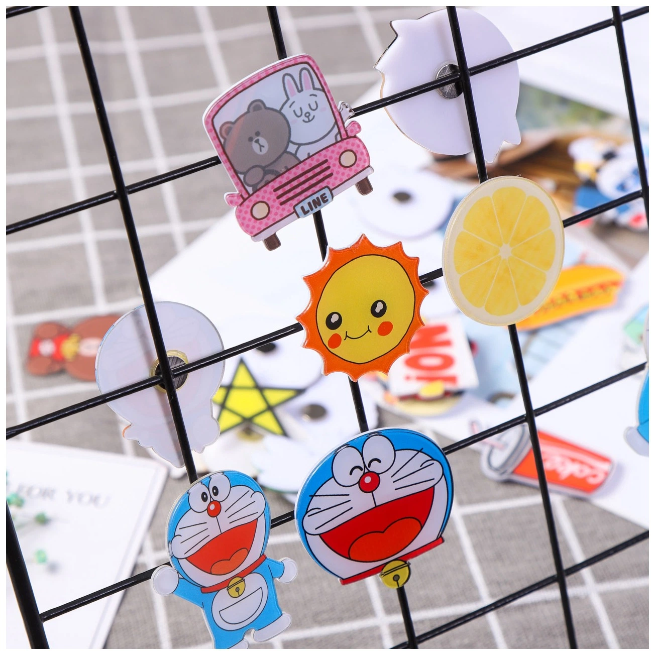 Promotional Cartoon Figure Acrylic Fridge Magnet with Good Quality