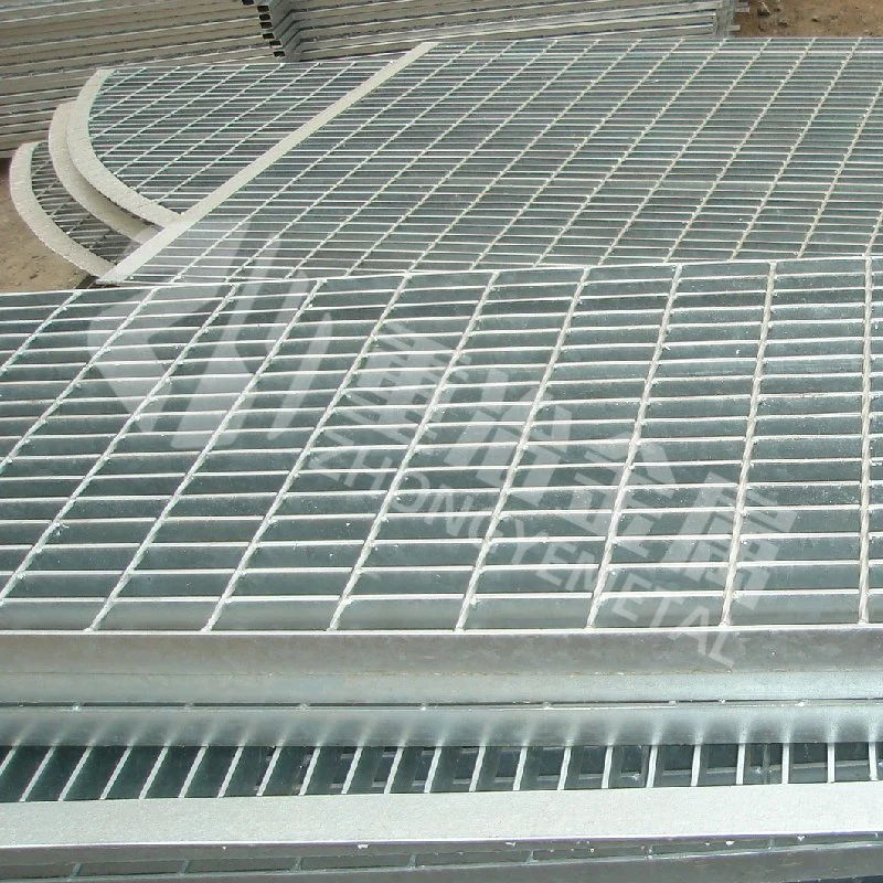 Acier/passerelle/et/plancher/acier/grille/treillis de structure en tôle et acier dans les matériaux de construction métalliques