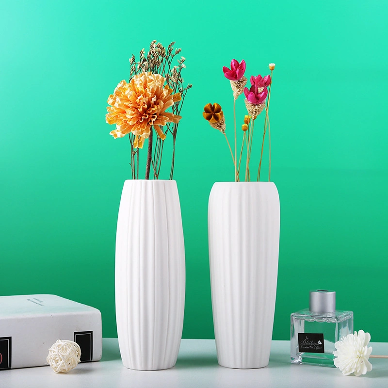 White Ceramic Flower Vase for Home Decoration Decorative Tabletop Centerpiece Vase/Flower Pot