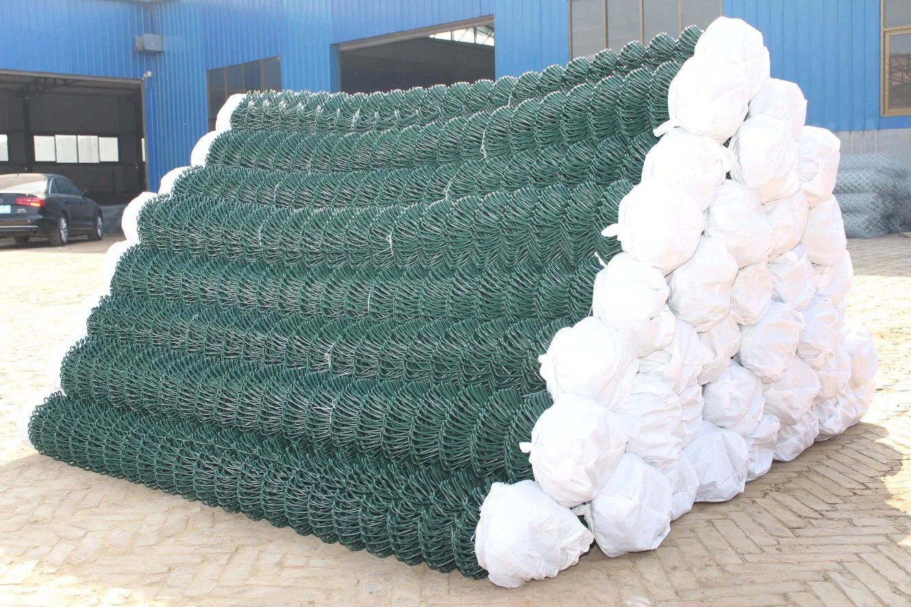 Protective PVC Coated Chain Link Fence Netting 50X50mm China Supplier