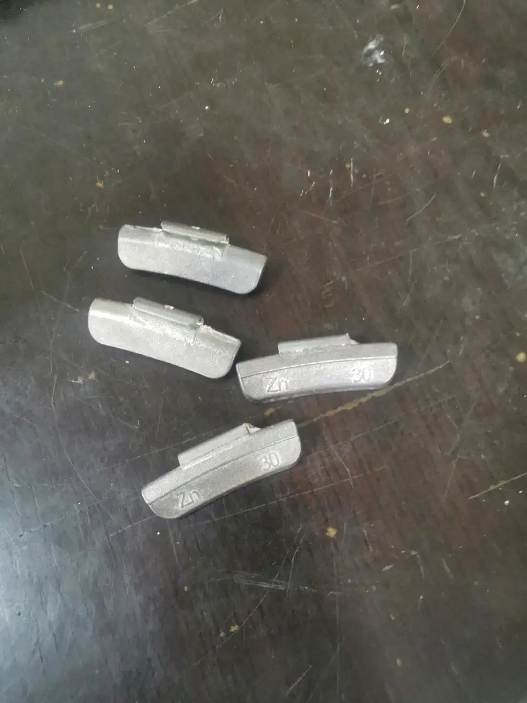 Peso de la rueda de clip de contrapeso de la rueda de adhesivo de contrapeso de zinc