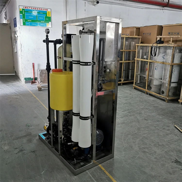 5/10t/D Seawater Desalination Machine / System for Mini Portable / Ship Using RO Membrane Seawater Treatment Equipment