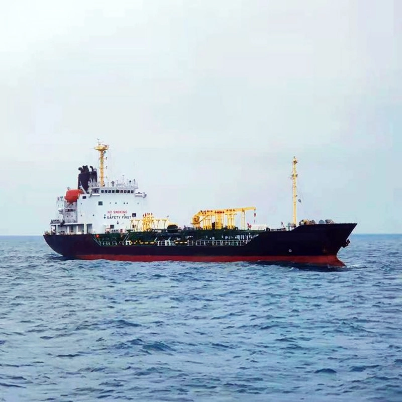 Newly Built 1000dwt Oil Tankers Shipyard Customized Oil Tank