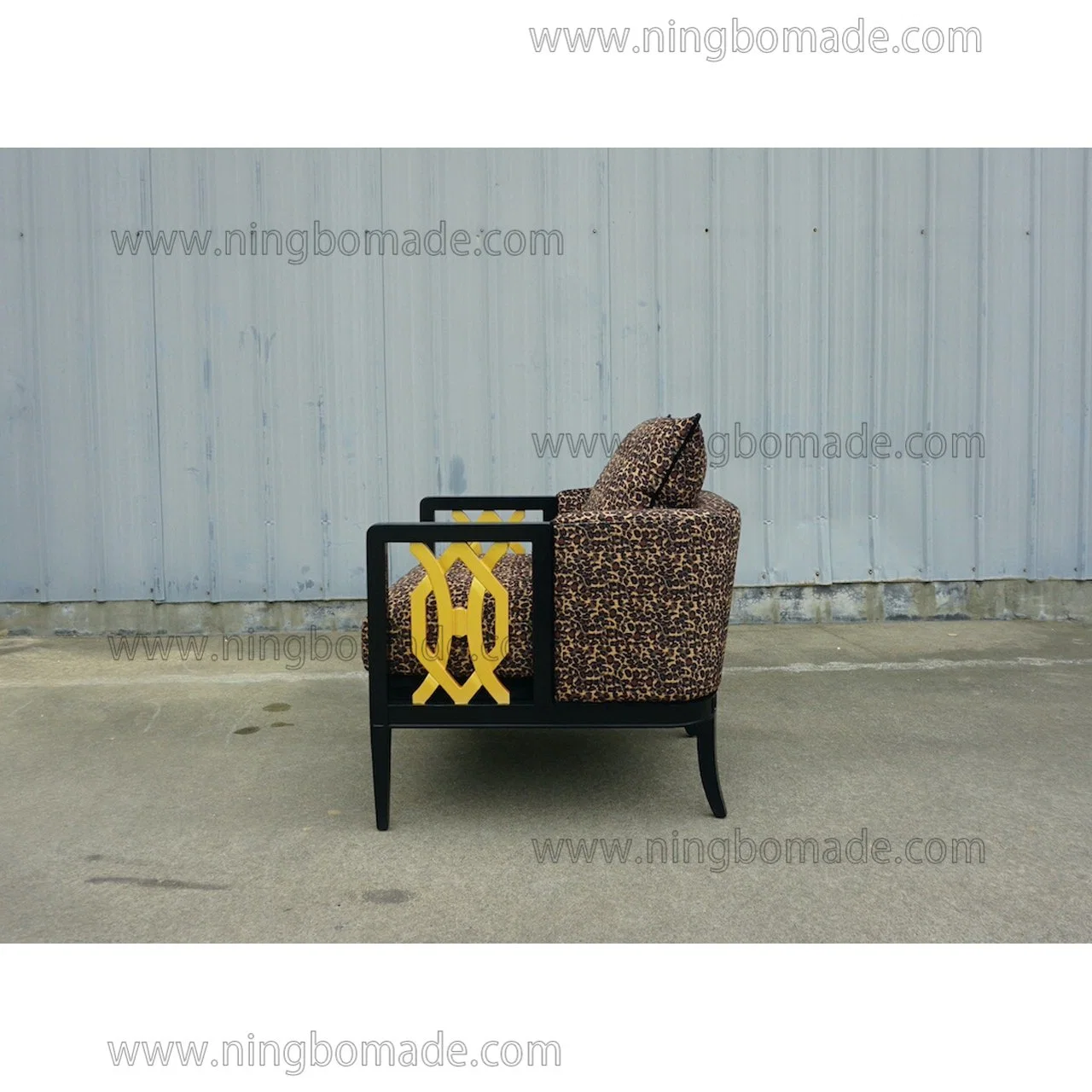 Contemporary Design Model Furniture Black and Golden Birch with Velvet Fabric-B Arm Sofa Chair