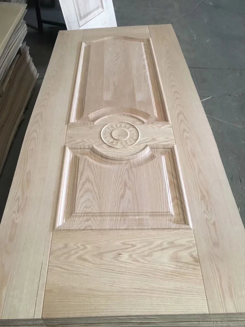La piel de la puerta de moldeado de MDF y HDF, enchapado de madera natural de la puerta de moldeado de la puerta de madera contrachapada / Piel Piel