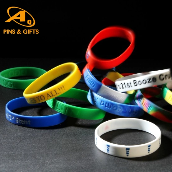 OEM Custom Logo Hand Christmas Custom Embossed Advertising Bracelet Rubber Silicone Wrist Band