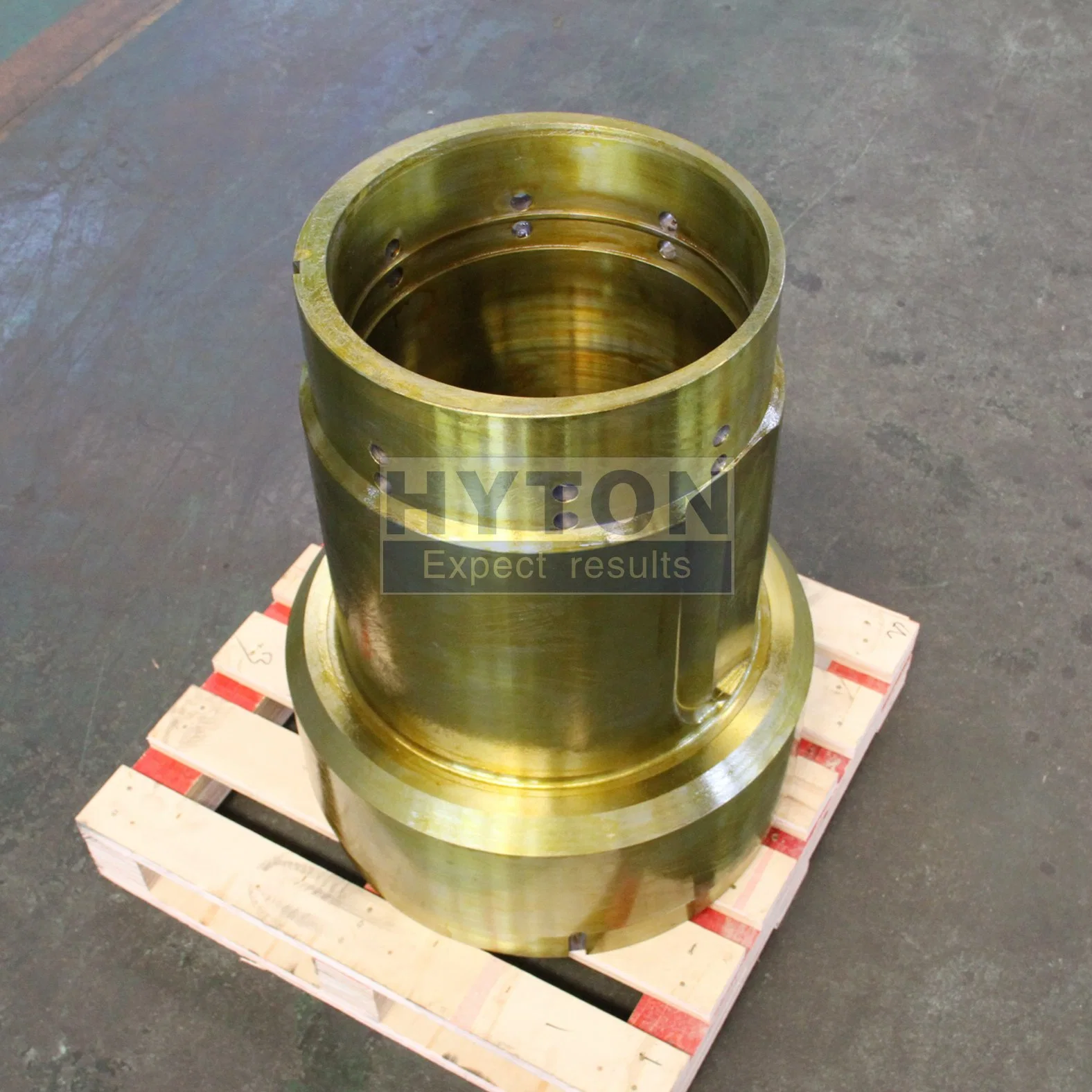 Gp11f Eccentric Bushing Cone Crusher Spare Parts Mining Machinery Equipment