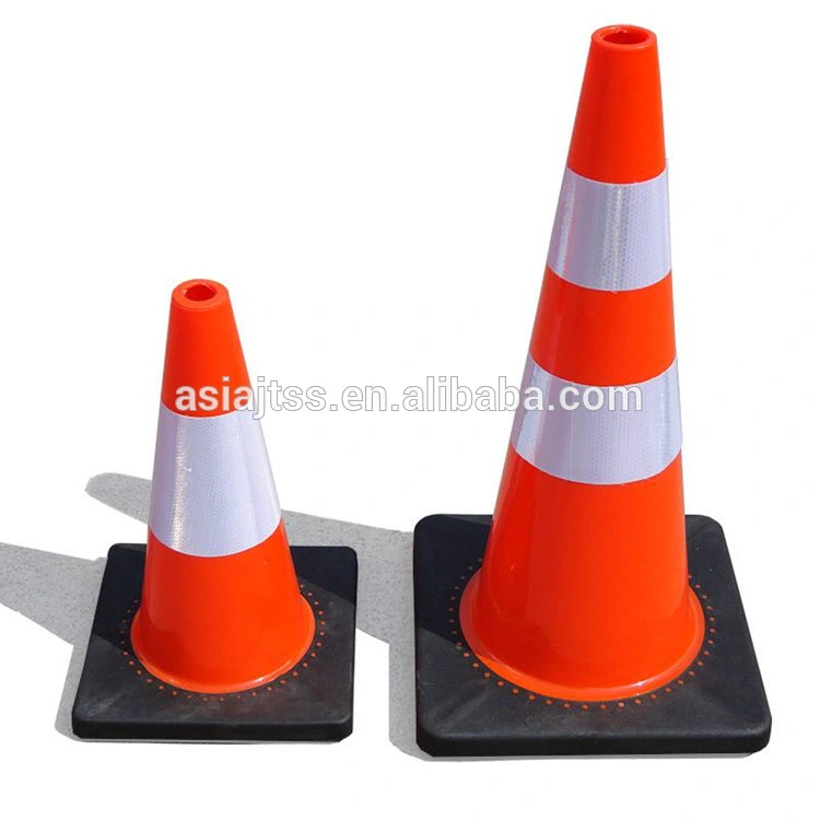 Professional Manufacturer Traffic Road Safety Black Base PVC Traffic Cone 70cm