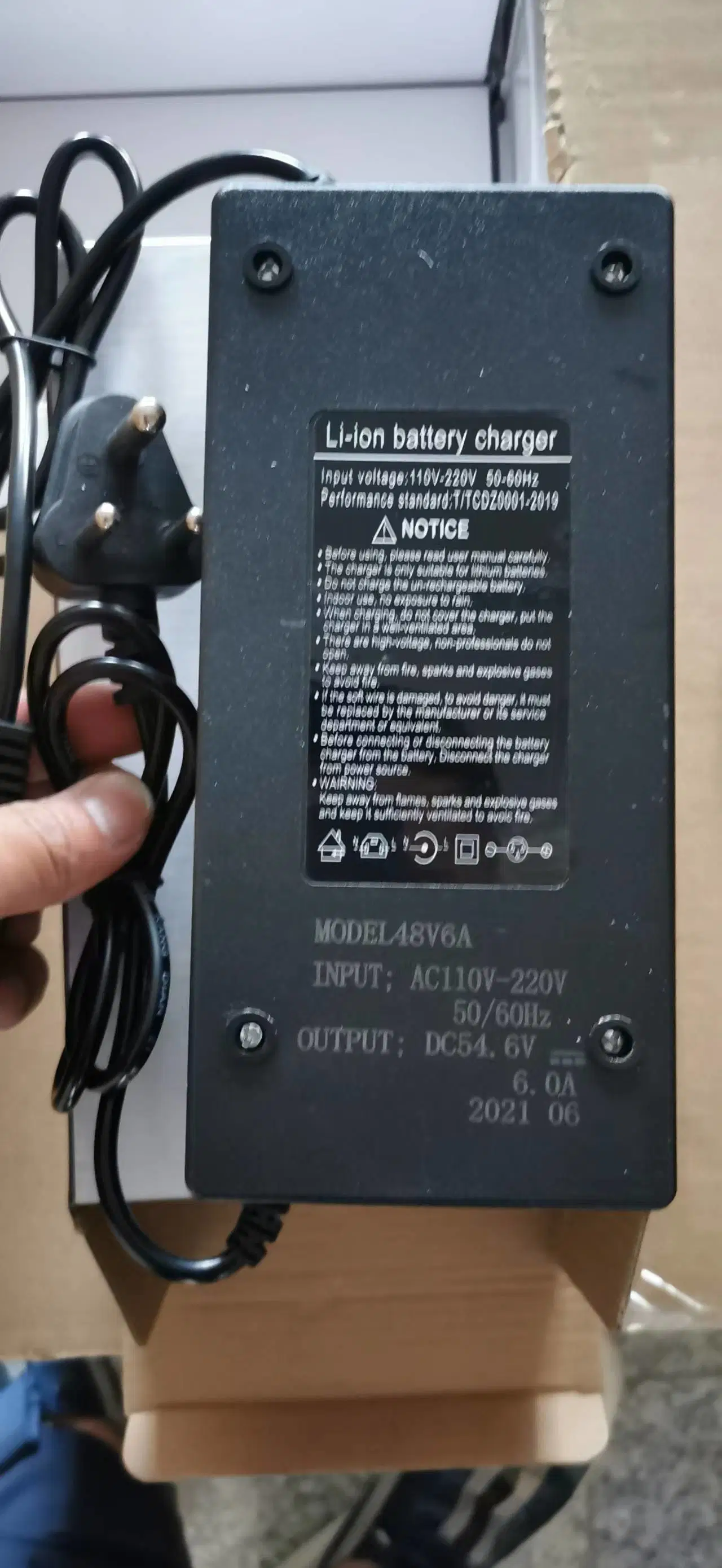 Hot Selling 48volt Intelligent Battery Charger Rechargeable Lead Acid Chargers