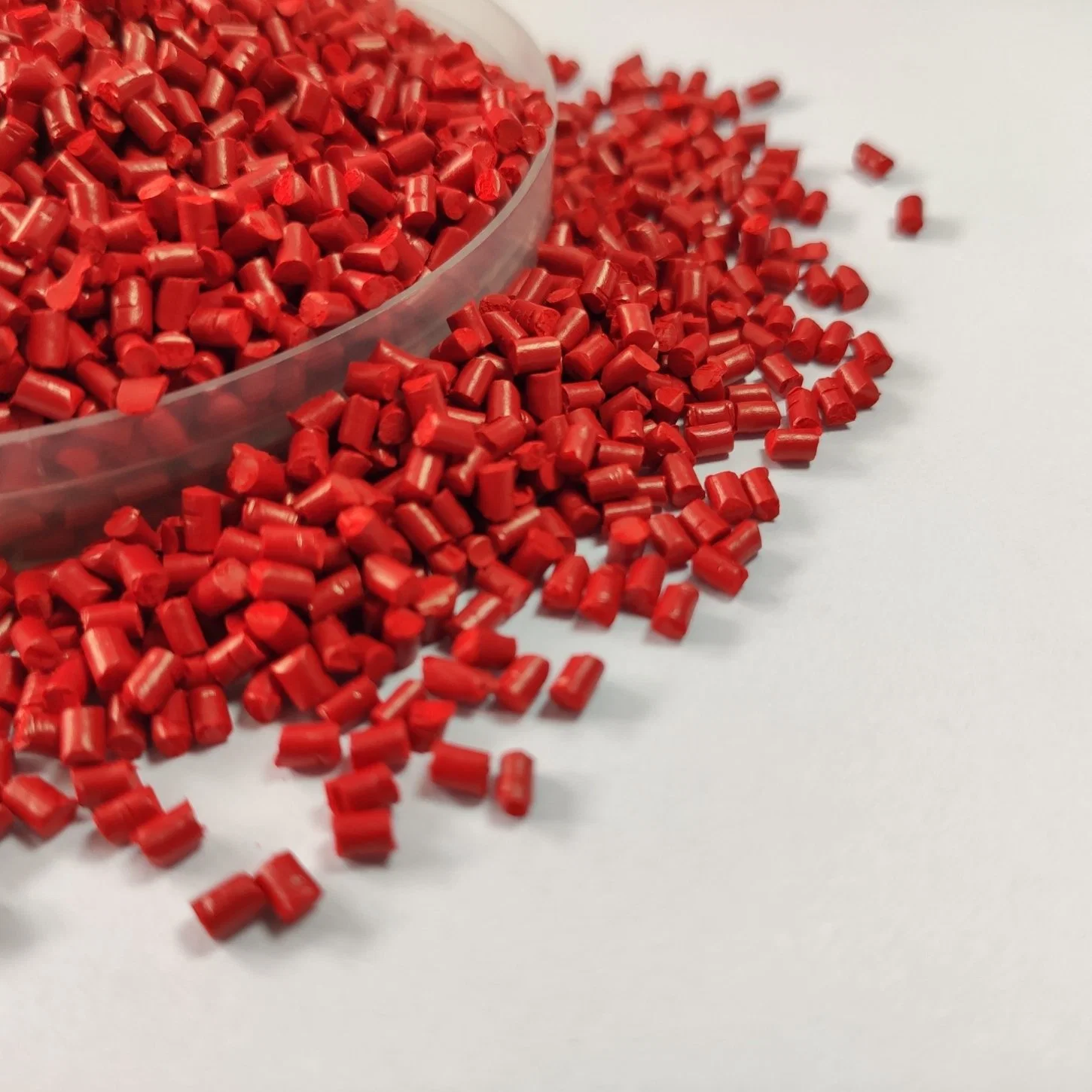 Высокая концентрация и низкая цена пластиковые смолы для пластиковых мешков Китайский Красный Masterbatch