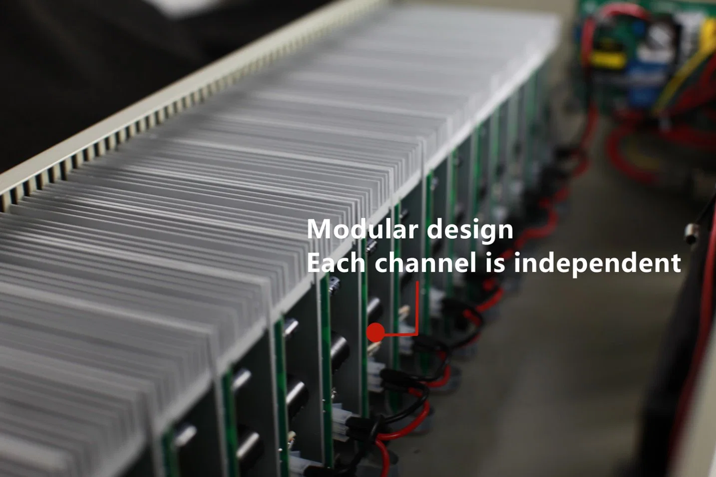 LiFePO4 NCA Ncm Licoo Lithium-Ionen-Batteriezelle, automatische Ladezyklen Entladekapazität und Spannungsanpassung Elektrofahrzeug Batterie Test Ausrüstung 5V 10A