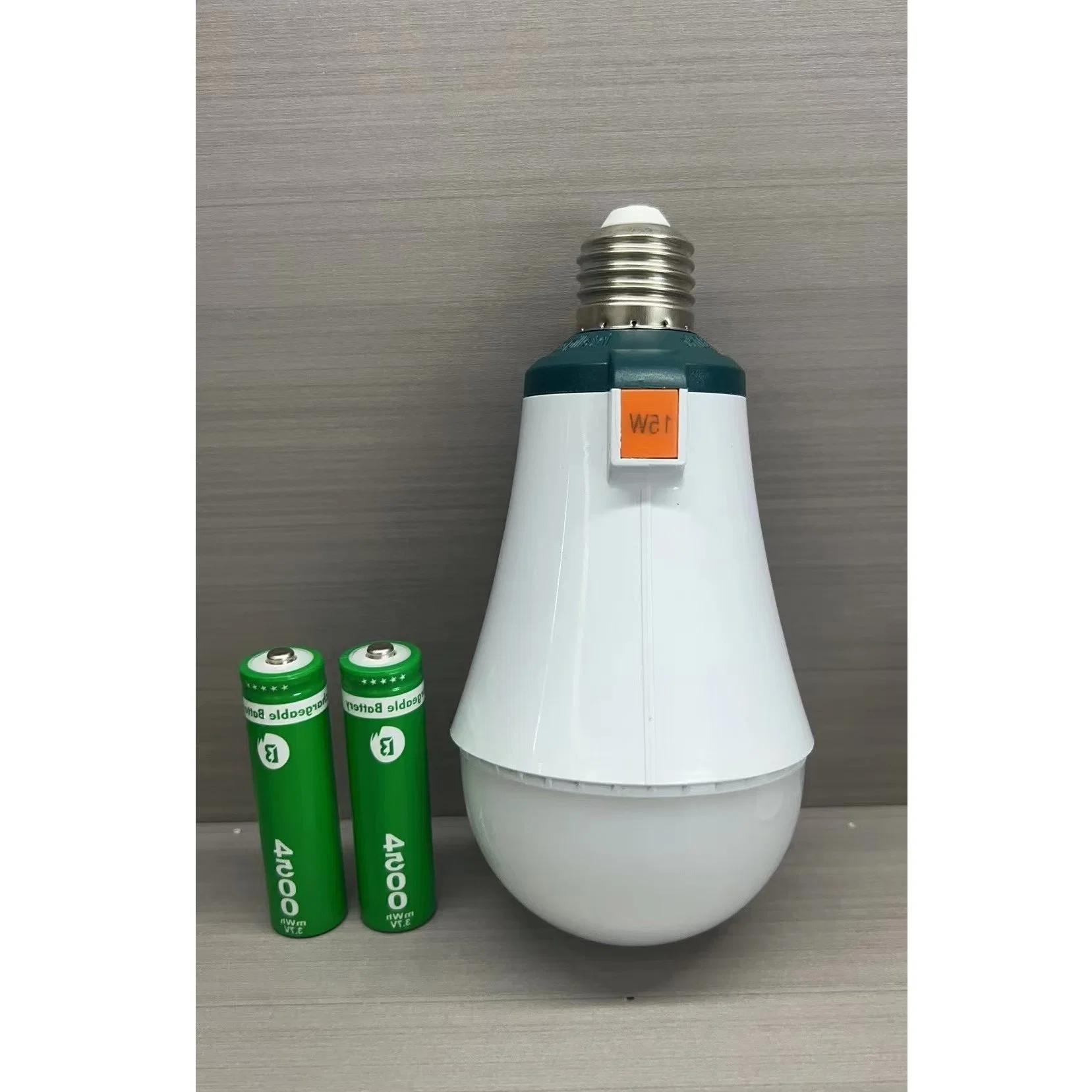 9W 12W 15W Lâmpada LED de Emergência Recarregável com Bateria Multifuncional