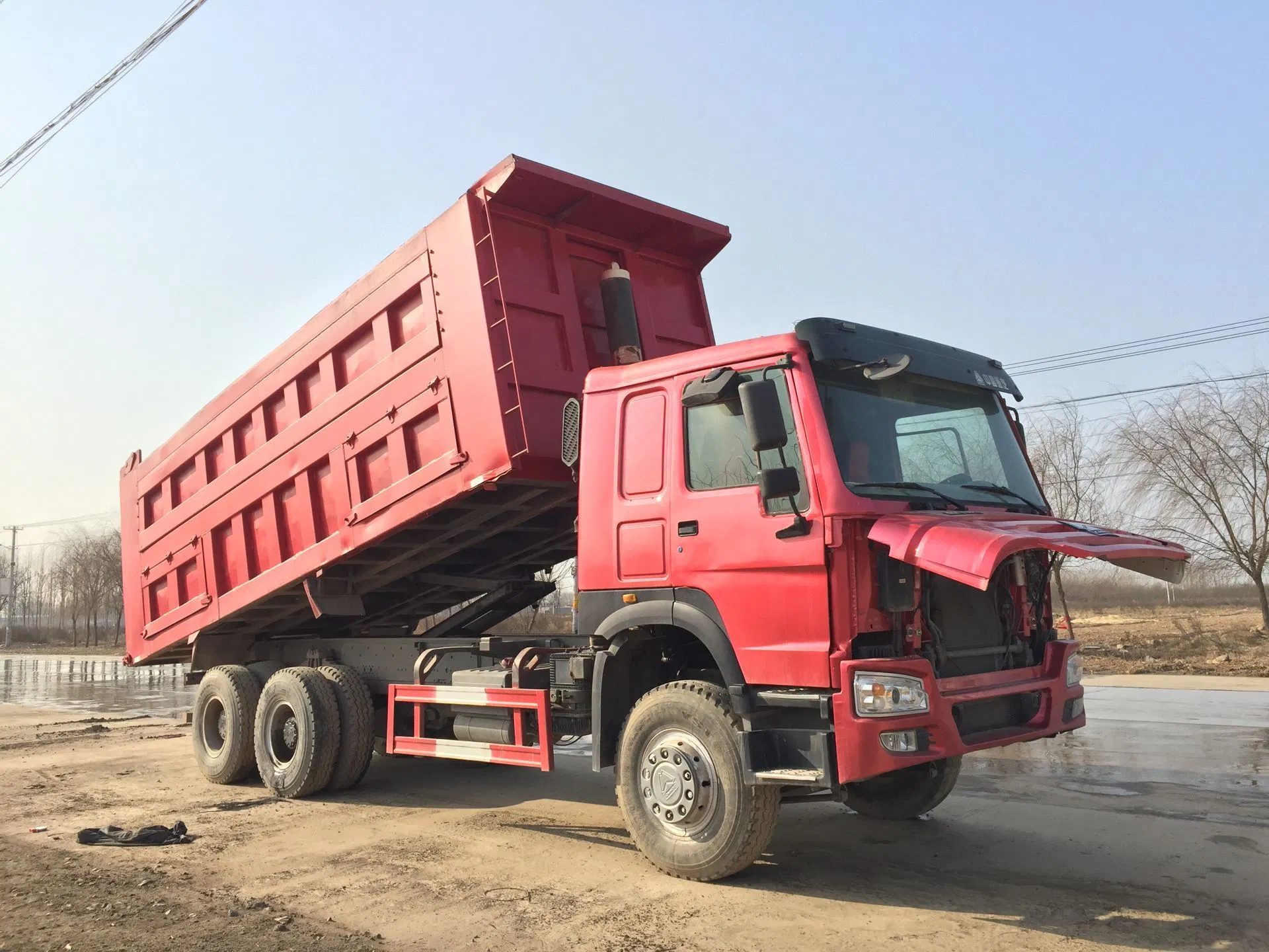 Sinotruk HOWO 6X4 Used Trucks with Production Year 2011 to 2014