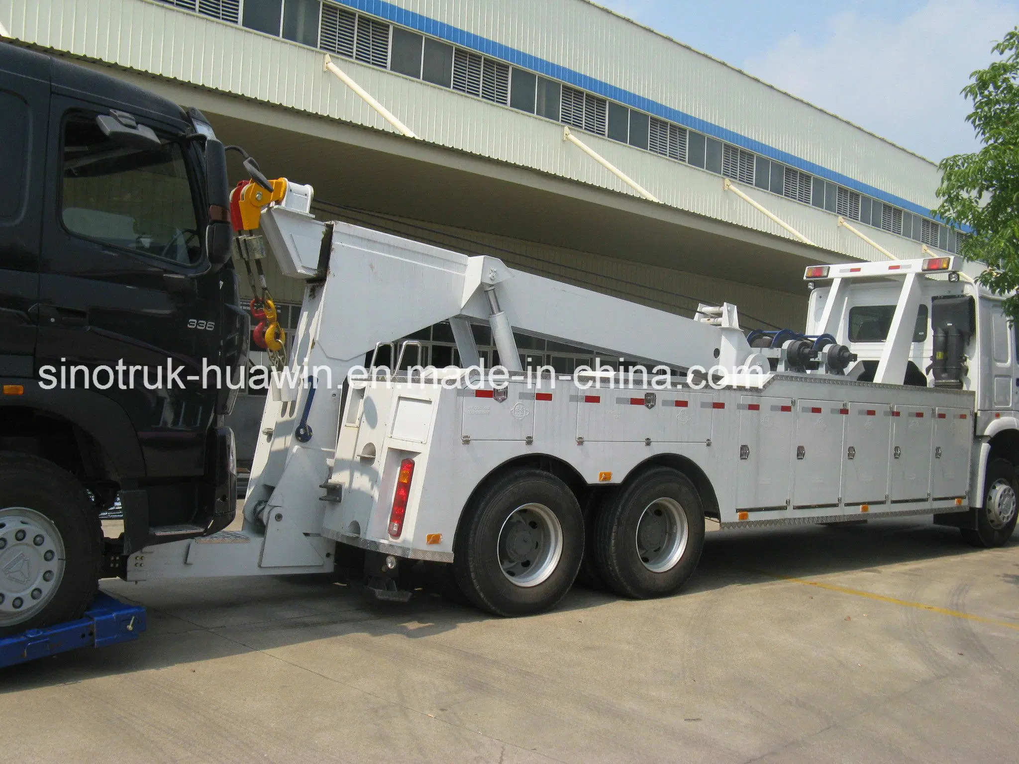 High quality/High cost performance  Sinotruk Wrecker Towing Truck