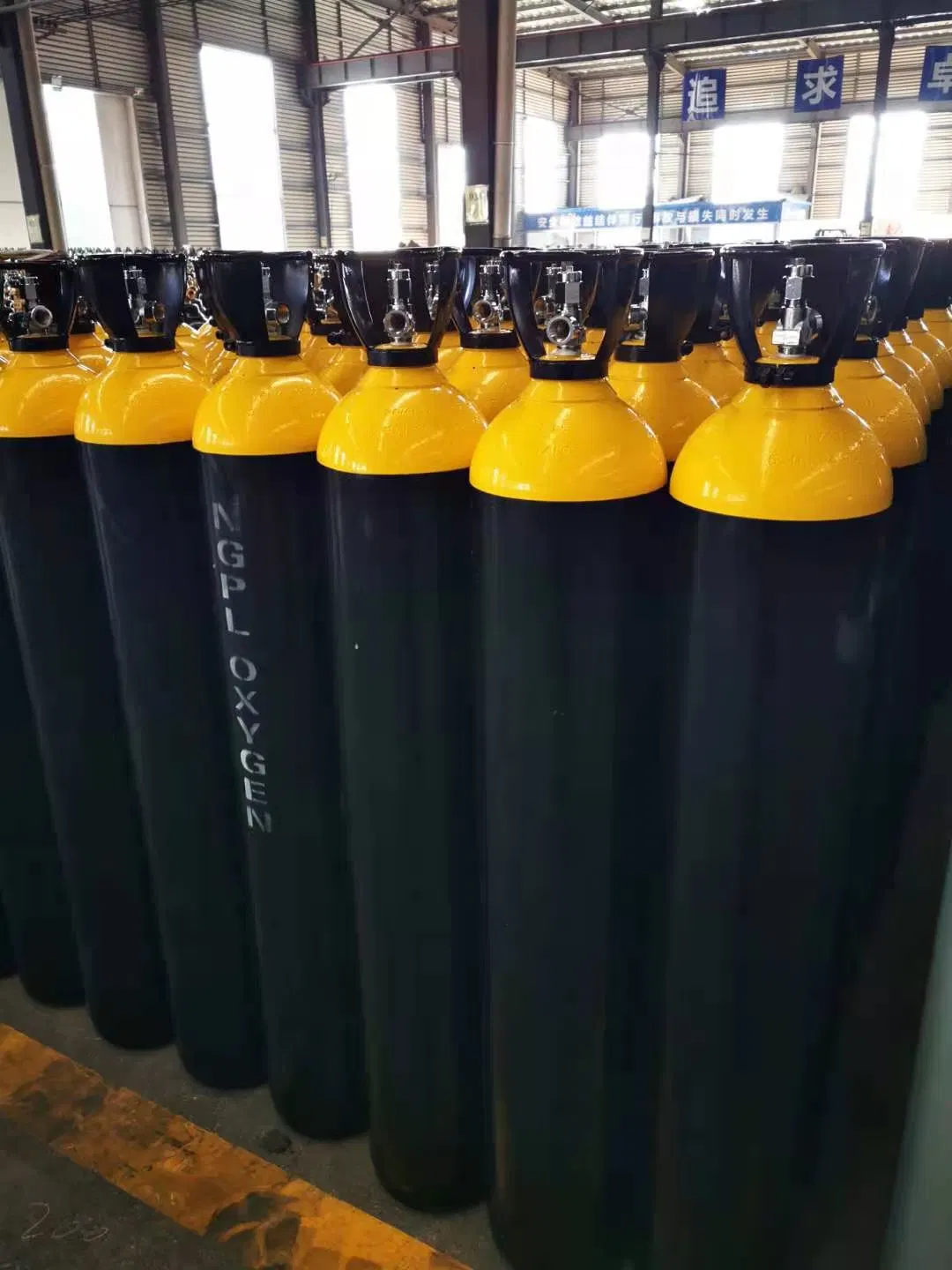 High Pressure Vessel Seamless Steel Oxygen Gas Cylinder 50L 150bar 5.4mm ISO9809-1 Tank