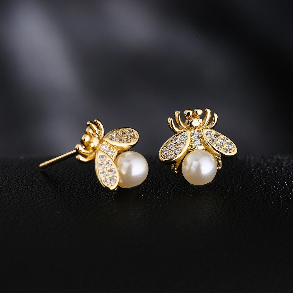 Source transfrontalière Cuper-Plated or 18K Zircon Micro-Inset adorable abeille Pearl Earrings Bijoux