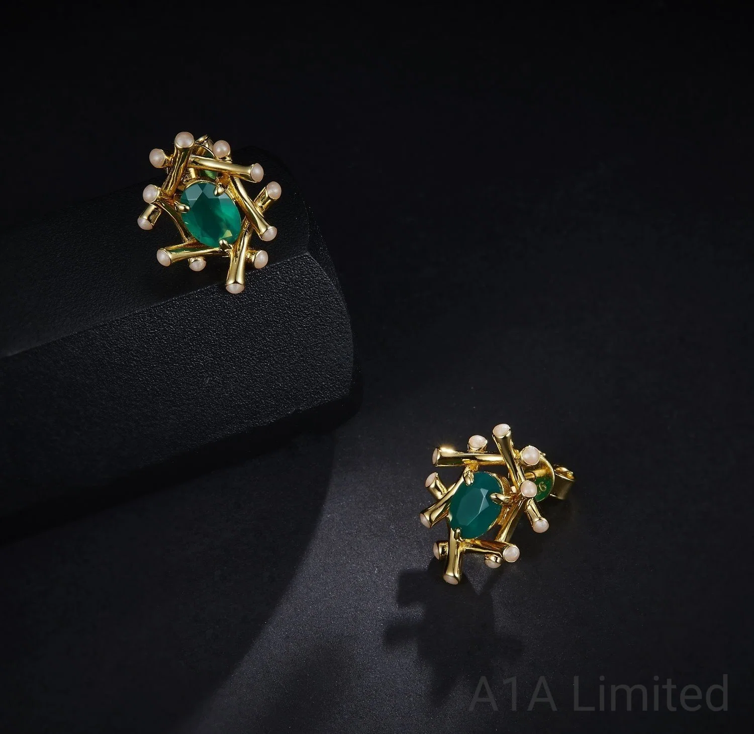 Fashion Jewelry Emerald Gemstone Ear Studs 925 Sterling Silver Designer Jewellery Enamel Gem Stud Earrings for Women