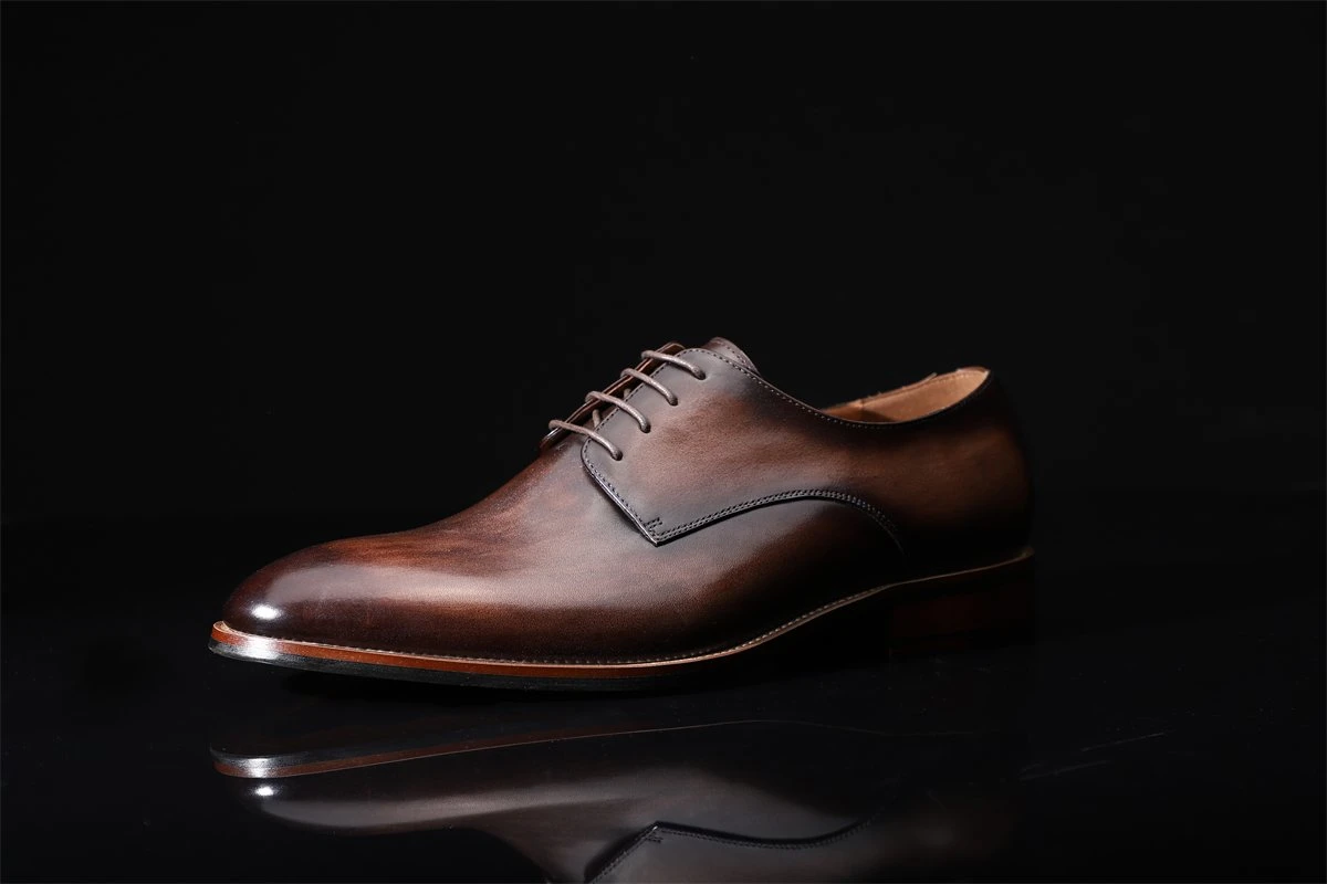 Hand-Made High-Quality Men&prime; S Leather Lace-up Casual Business Dress Shoes