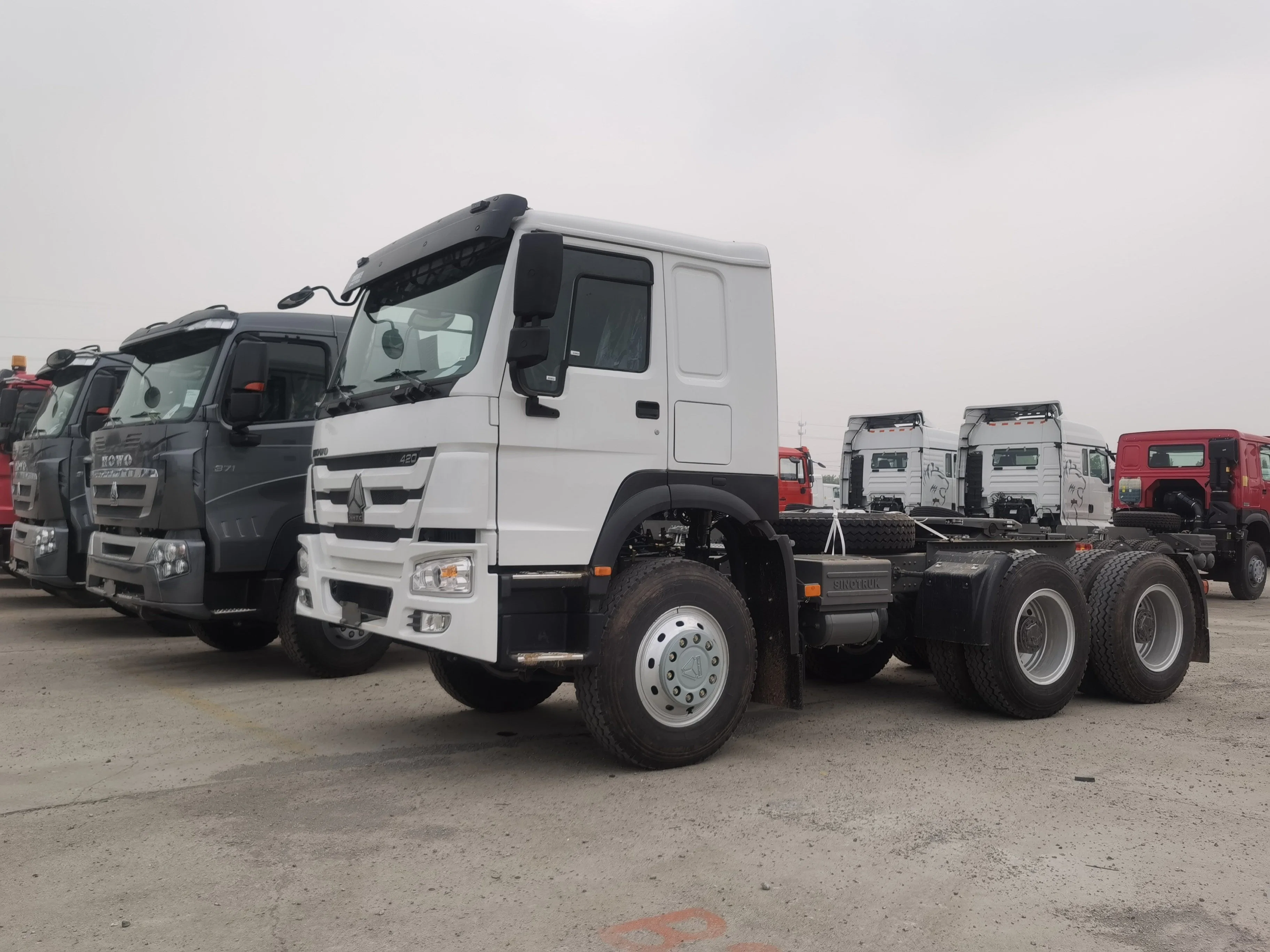 HOWO A7 6*4 Tractor Truck with High Roof Double Sleep