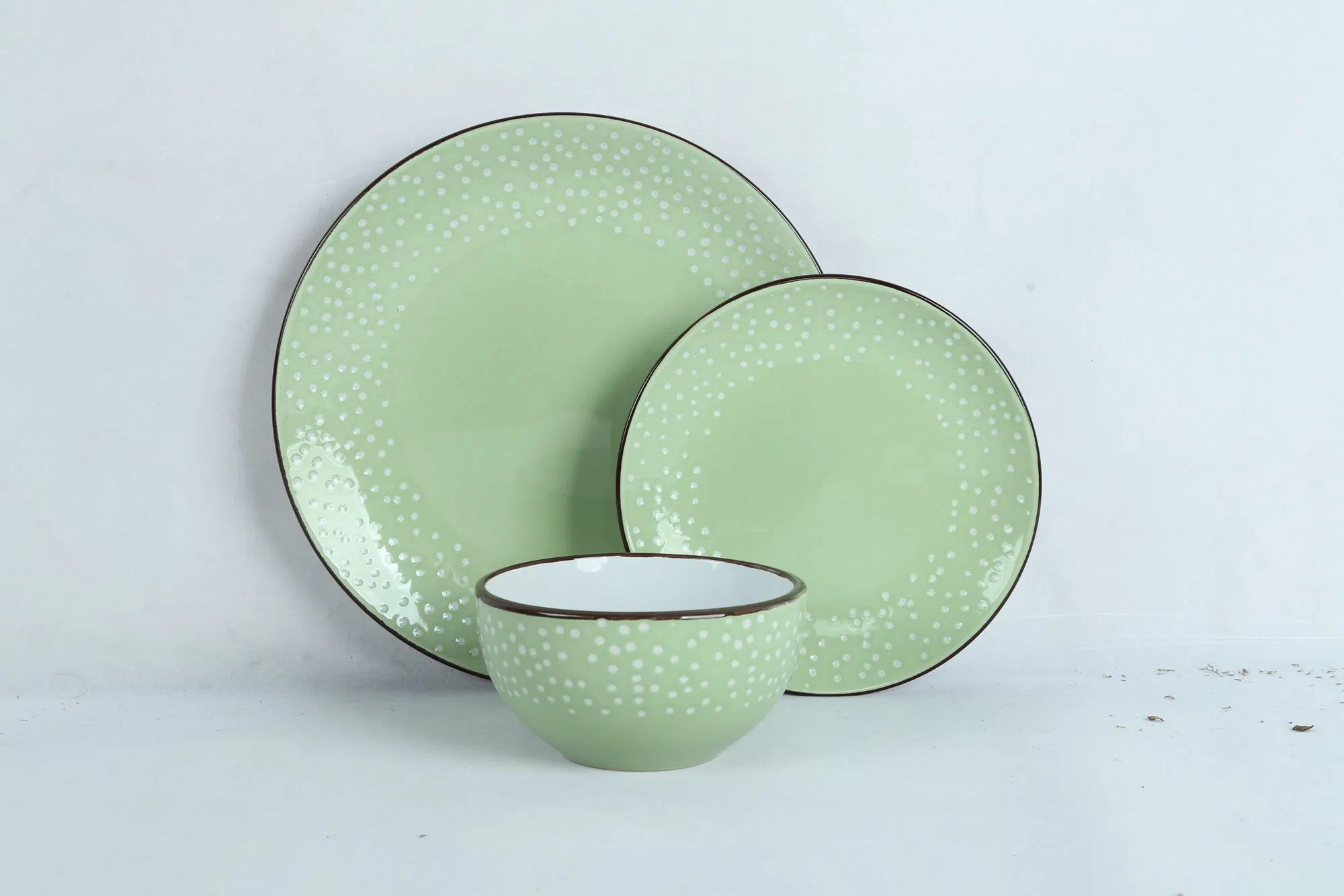 Reactive Glaze in Pad Printing with Dots-Embossed Stoneware Dinnerware Set