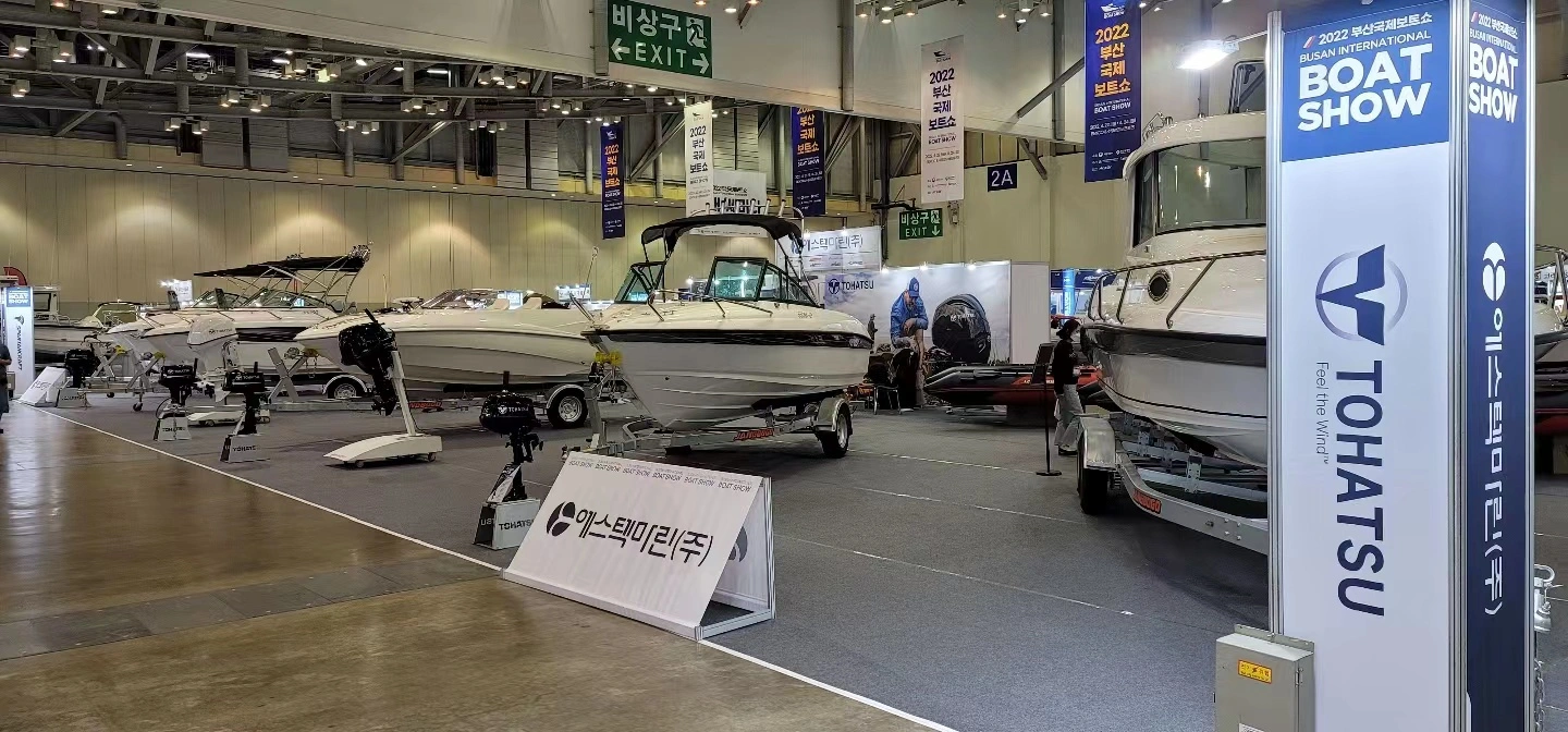 46FT Confort Luxe Yacht à Grande Vitesse en Fibre de Verre Bateau de Pêche pour 12 Personnes