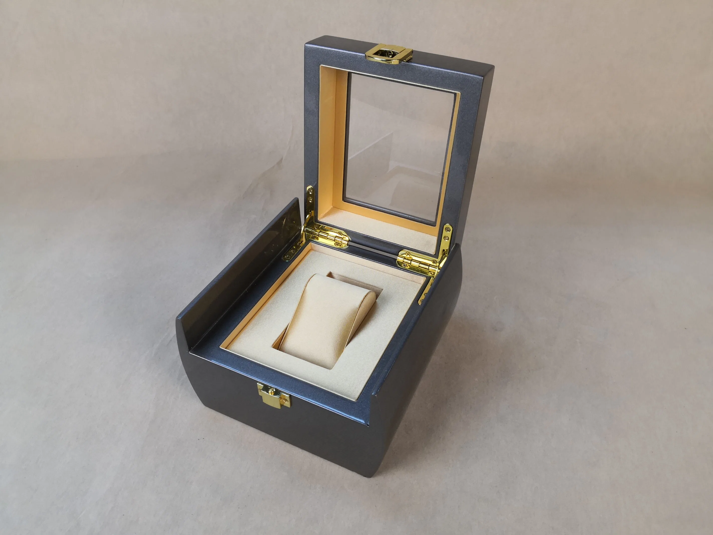 Classical Luxury Gift Wooden Watch Packaging Box with Gloss Lacquer (NDM-07)