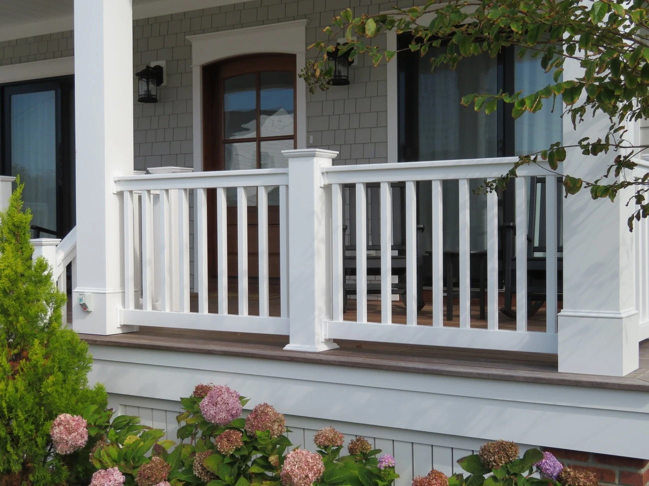 PVC Vinyl Deck Railing, PVC Decking Railing System, Plastic Veranda Balcony Porch Stair Railing