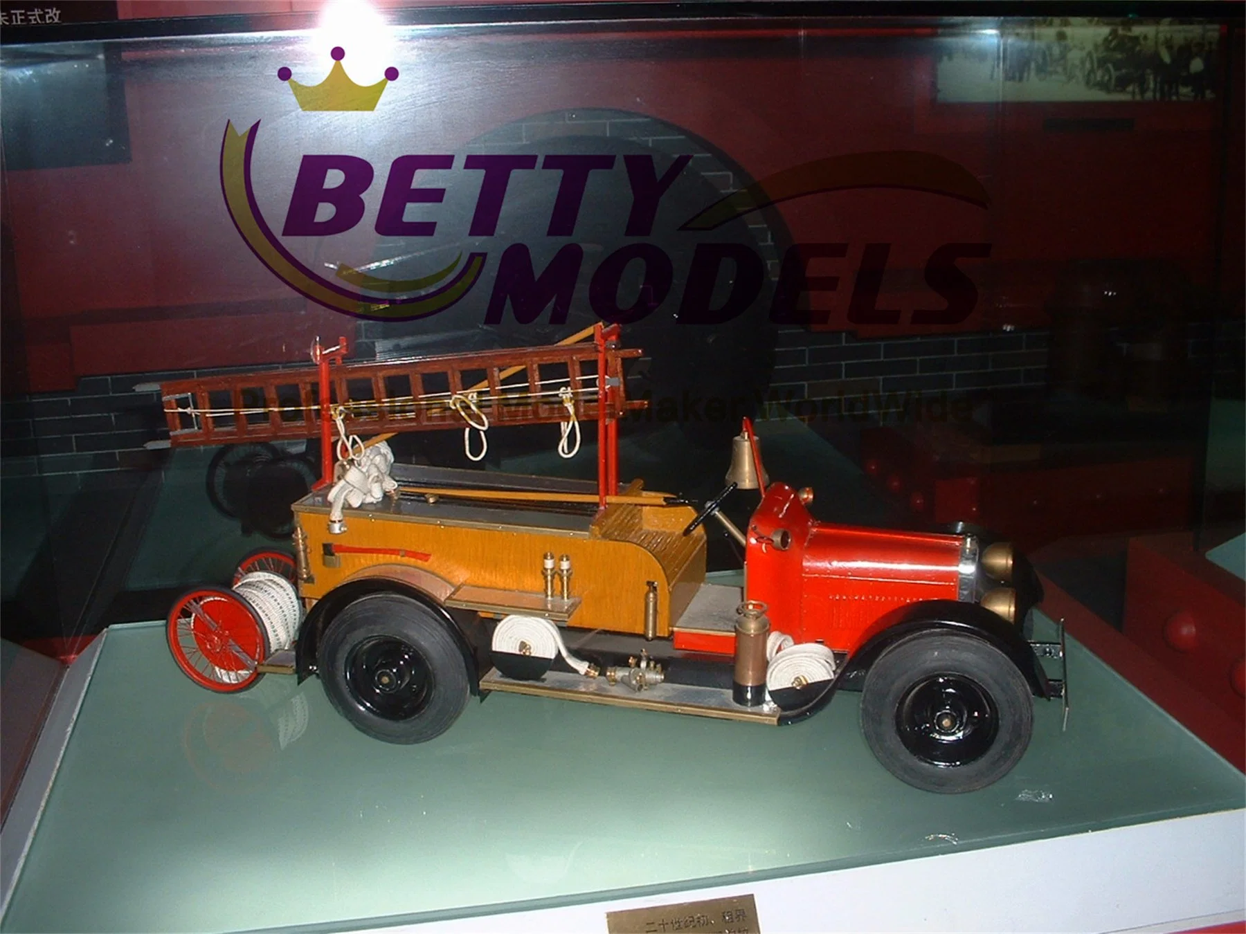 Customized Painted Scale Car Gift Model with High Details