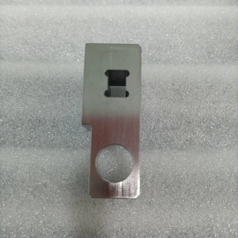 AISI303 Steel CNC Milling Parts with Wire EDM Process Break Sharp Edges