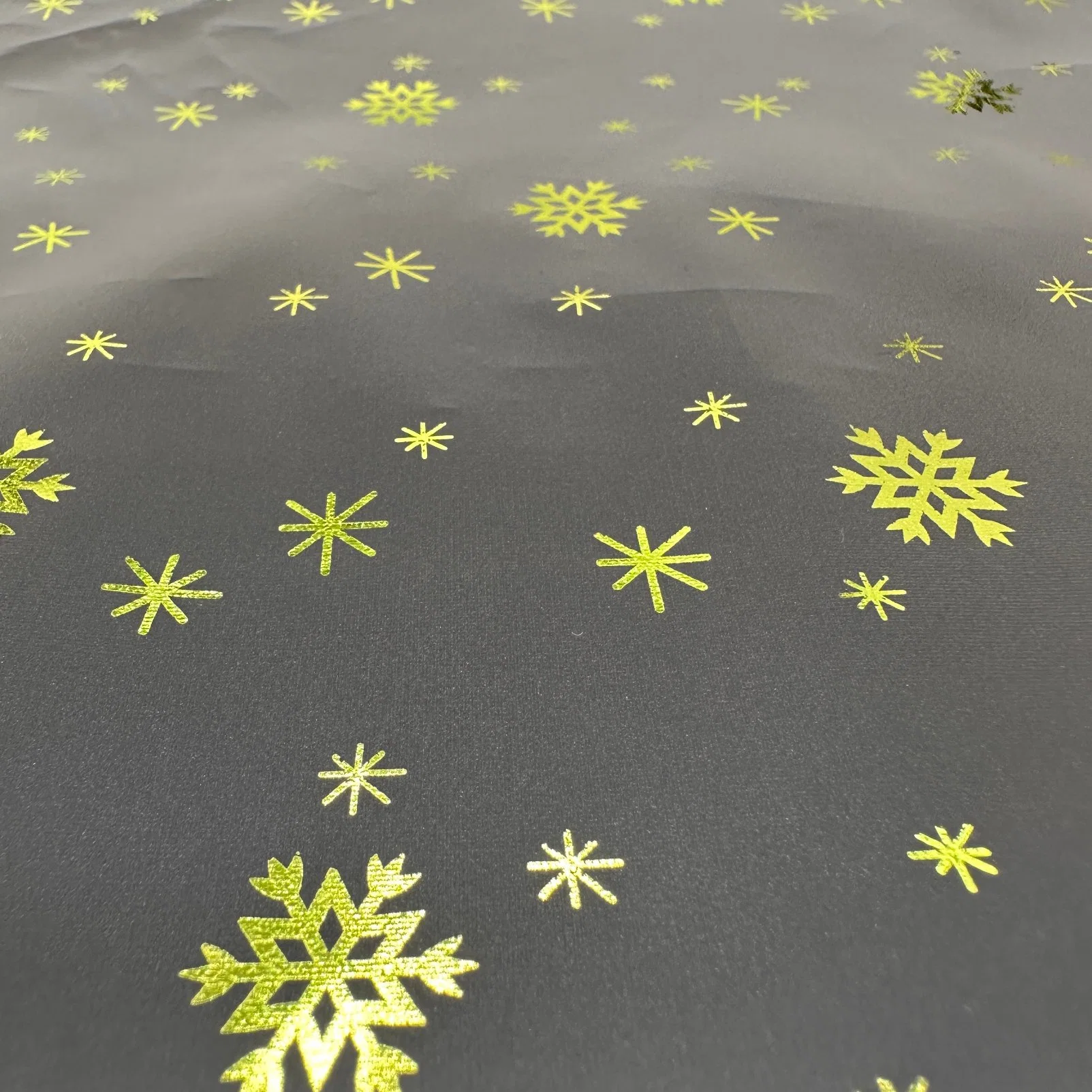 Snowflake Decoration Printed Polyester Snowflake Printed Fabric 160GSM for Outdoor Jacket