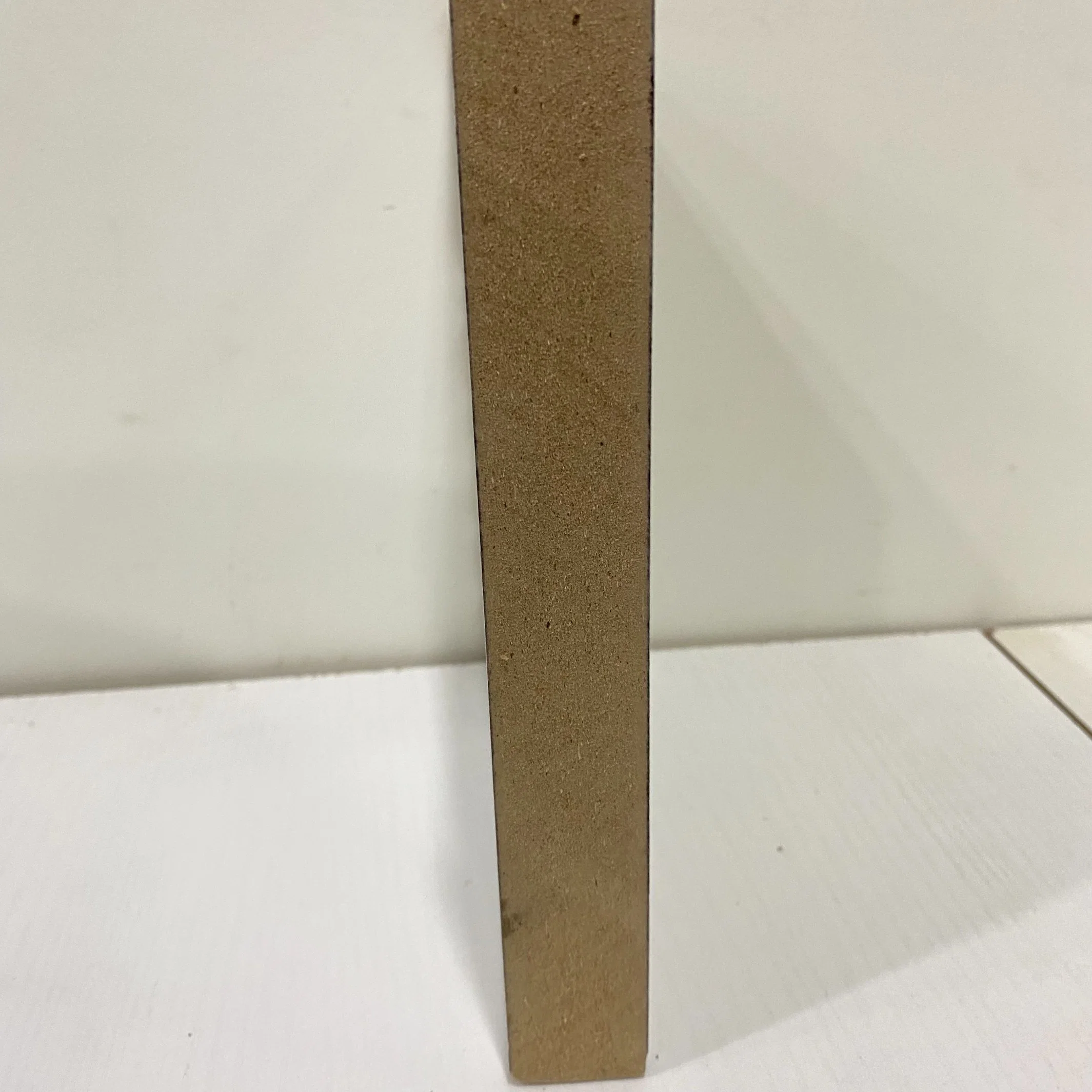 Linyi Sc Melamine Plywood Price Laminated Furniture MDF Board From Factory