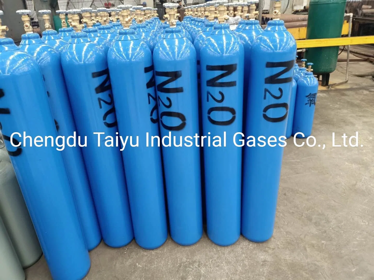 Medical Grade 99.9% Nitrous Oxide N2o Gas in 40L Cylinder with Cga540 Valve