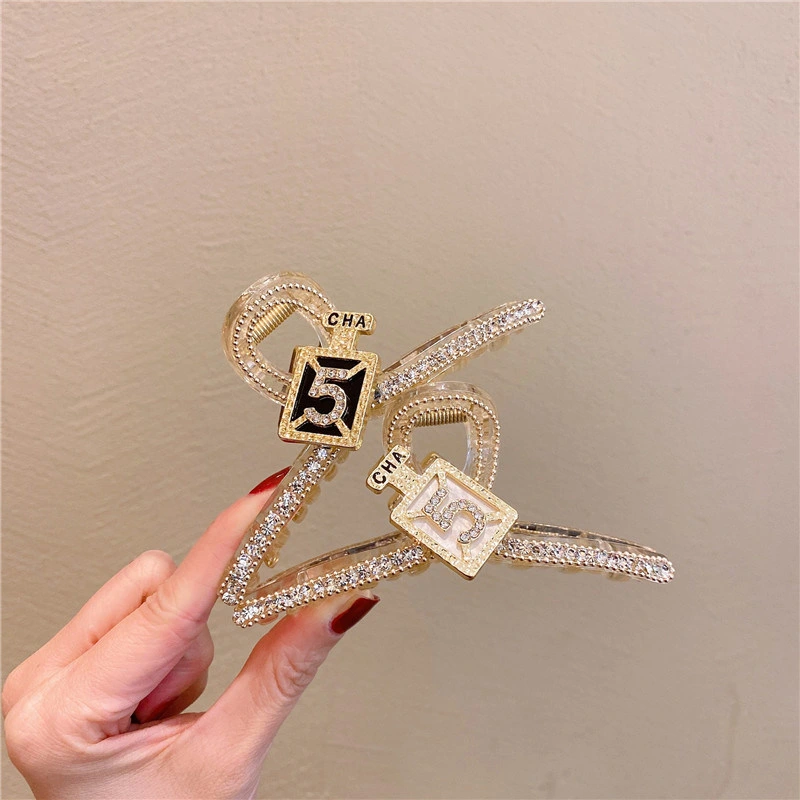 Hair Clips Perfume Bottle Pearl Rhinestone Large Disk Hairpin Hair Accessories Summer Sexy Luxury Design Hairpin